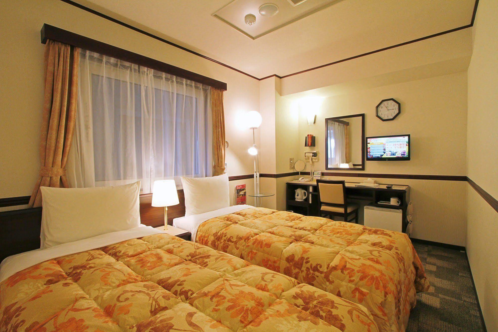 Toyoko Inn Fujisan Numazu Eki Kita Guchi No 2 Ngoại thất bức ảnh